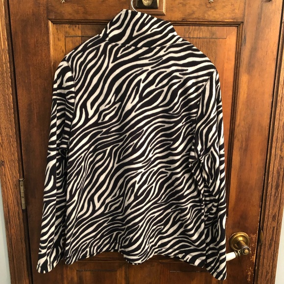 Women’s Exertek Large Fleece Pullover Sweatshirt - Picture 3 of 3